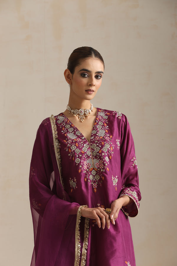 AUBERGINE ADYA KURTA SET