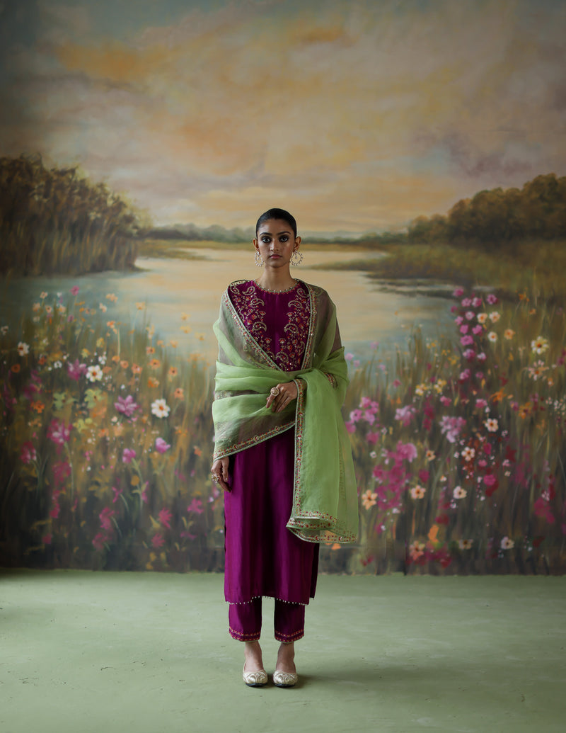 AUBERGINE MAHIKA KURTA SET