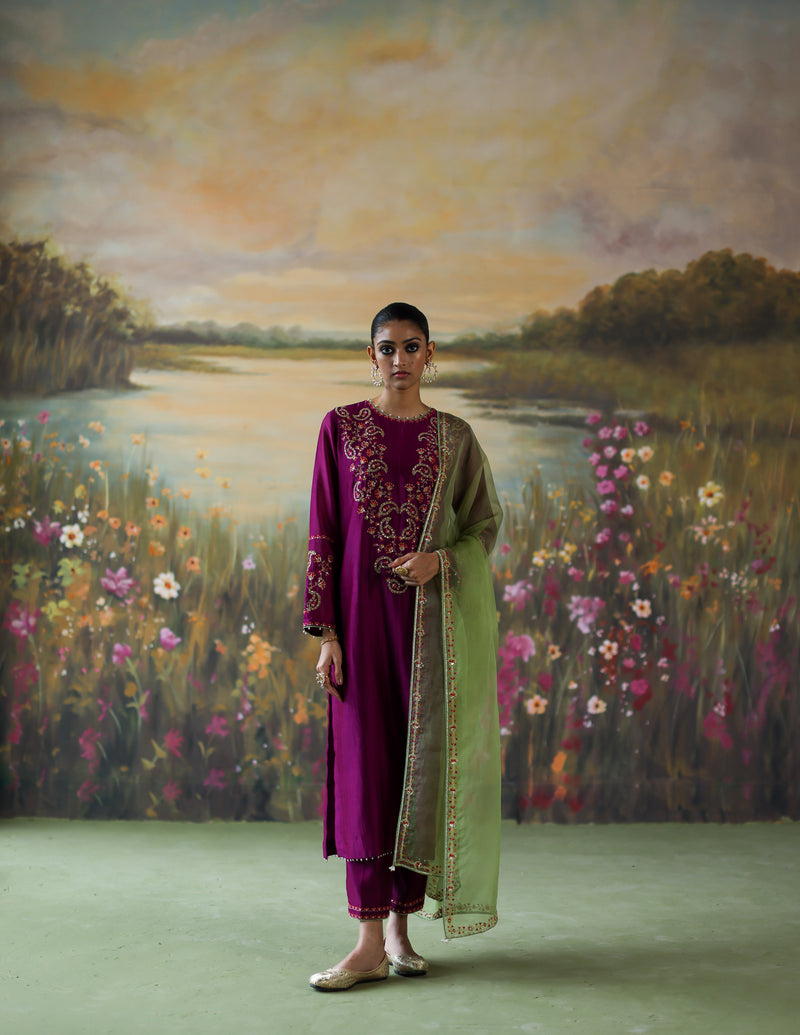 AUBERGINE MAHIKA KURTA SET