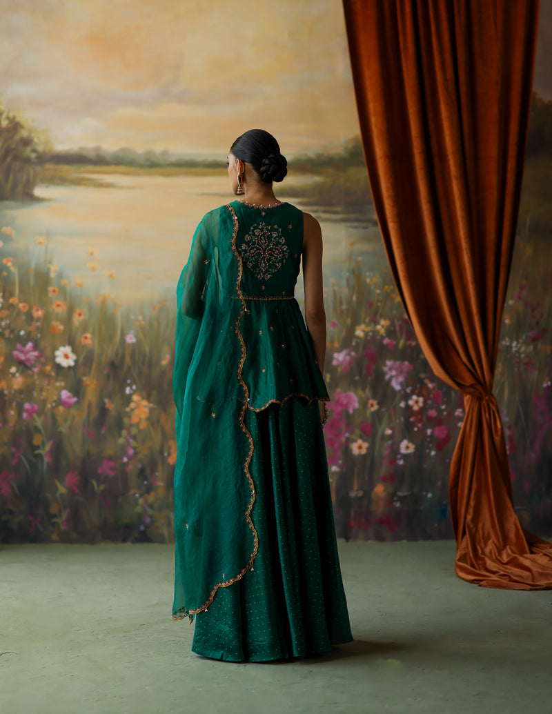 EMERALD ILYANA SHARARA SET