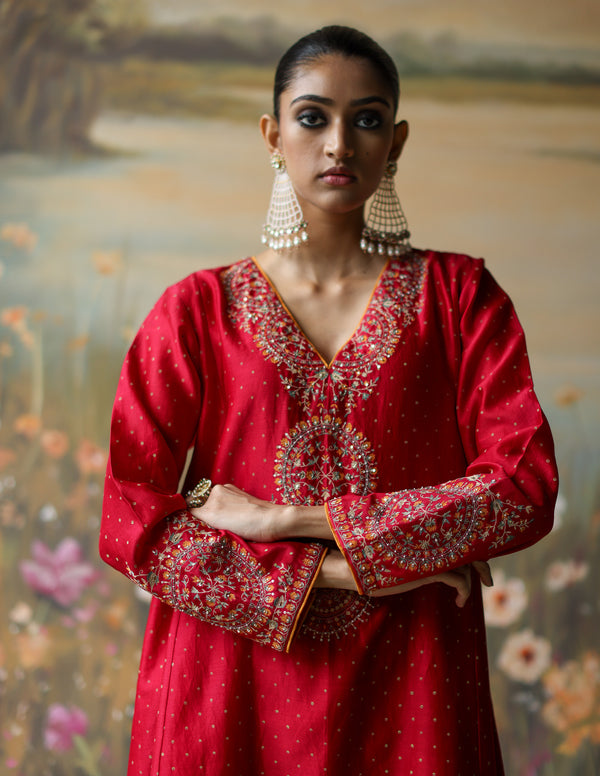 SCARLET MIRAYA KURTA SET