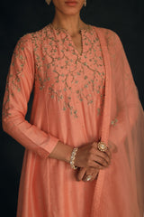 Surbhi Sethi Dua in Salmon Zayra Kurta Set