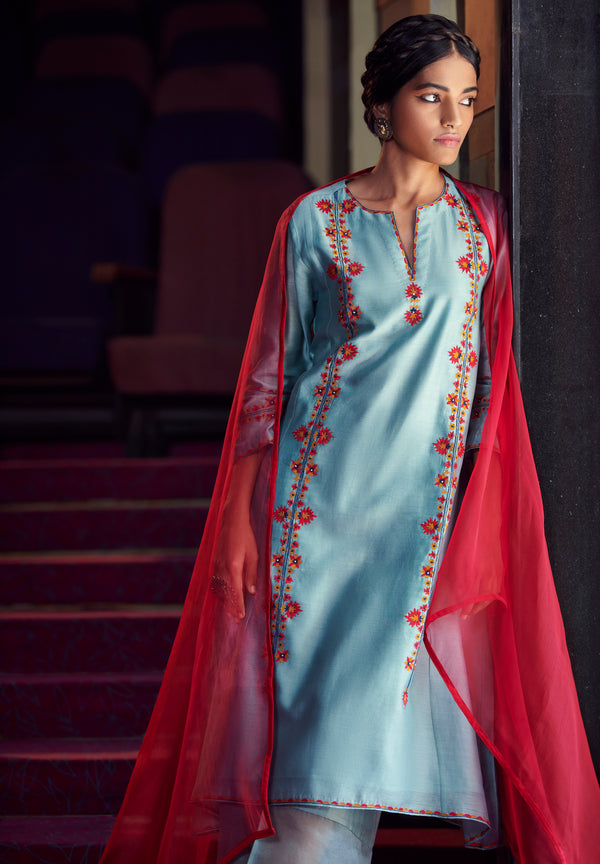 AQUA VAMI KURTA SET