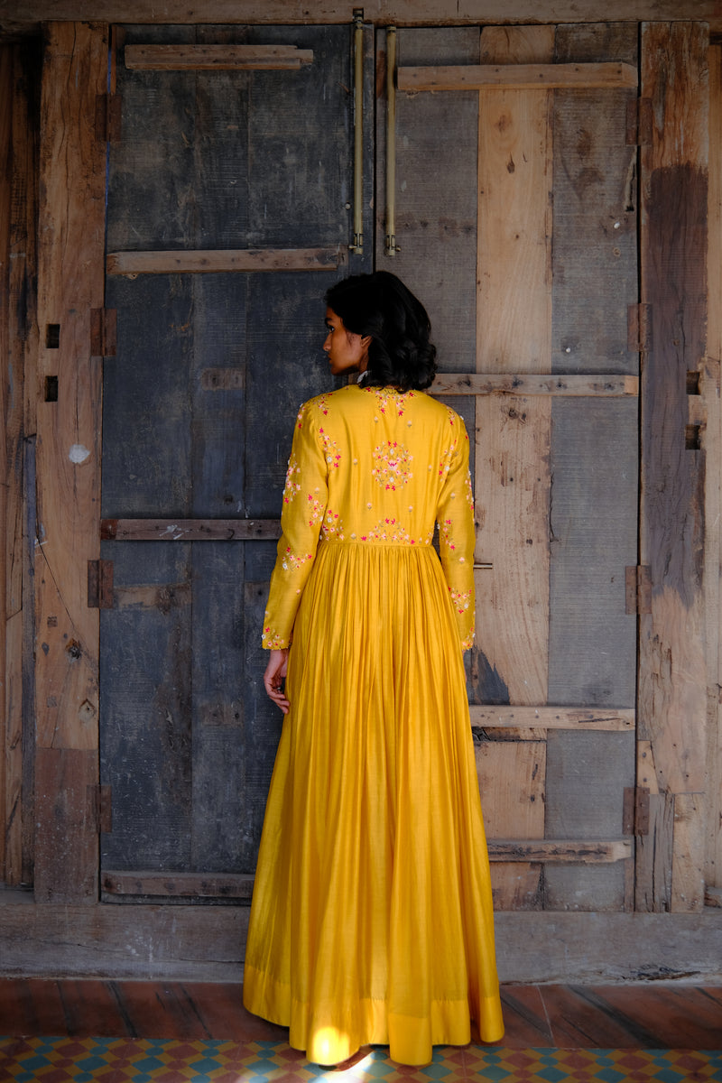 SUNHERI ZEENAT ANARKALI SET